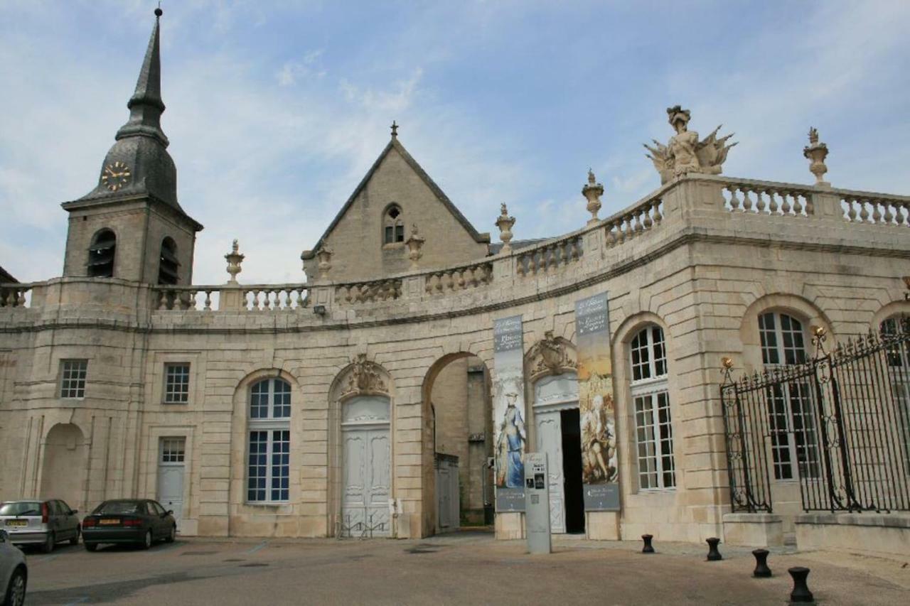 Studio De Charme Au Pays De La Madeleine Apartman Commercy Kültér fotó